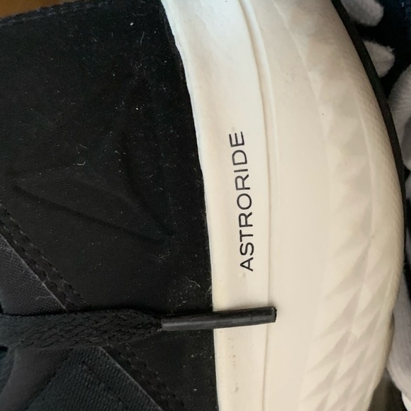 Reebok Black Astroride black Athletic Sneakers - Picture 10 of 10